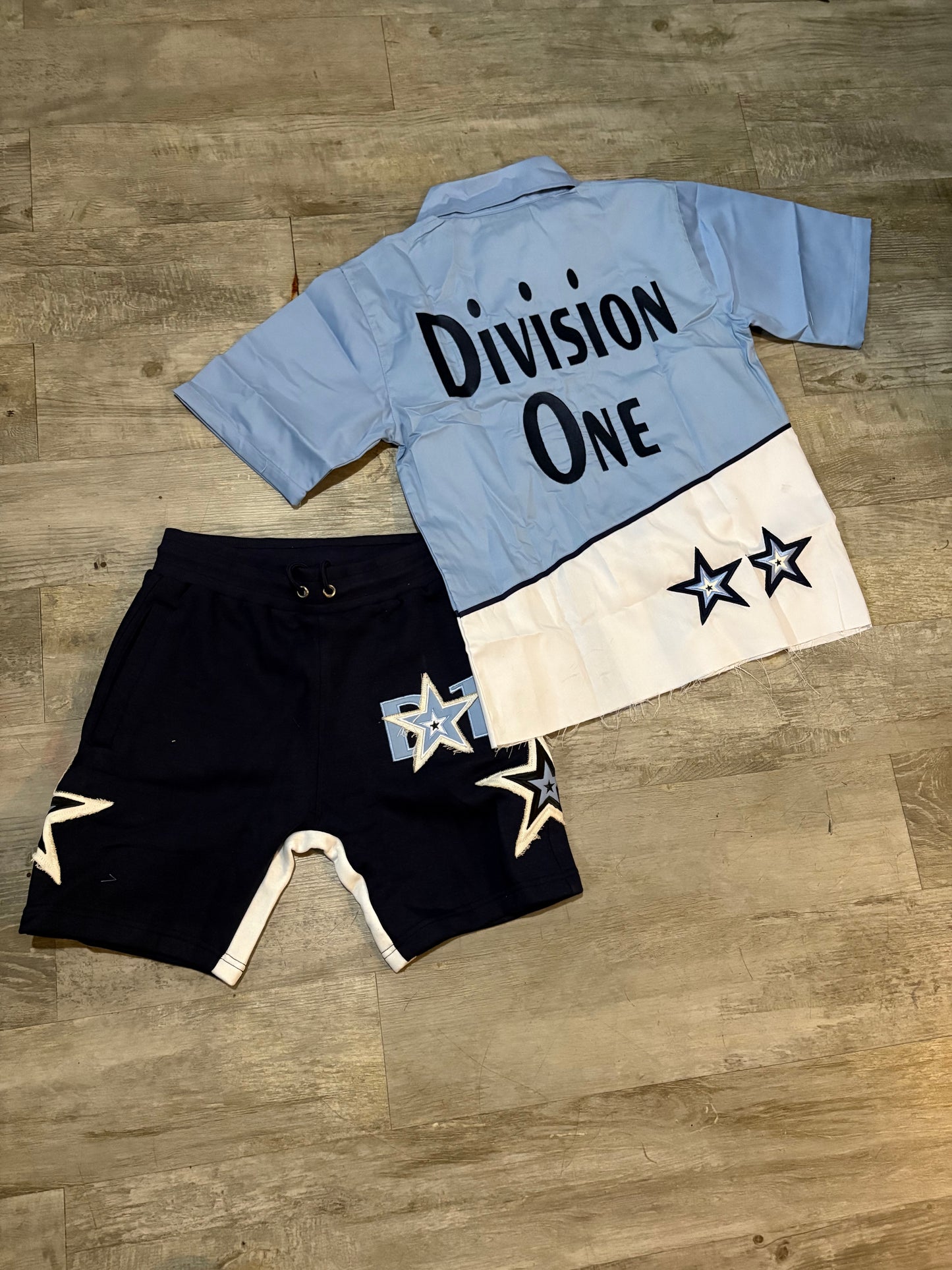 Male D1 short set