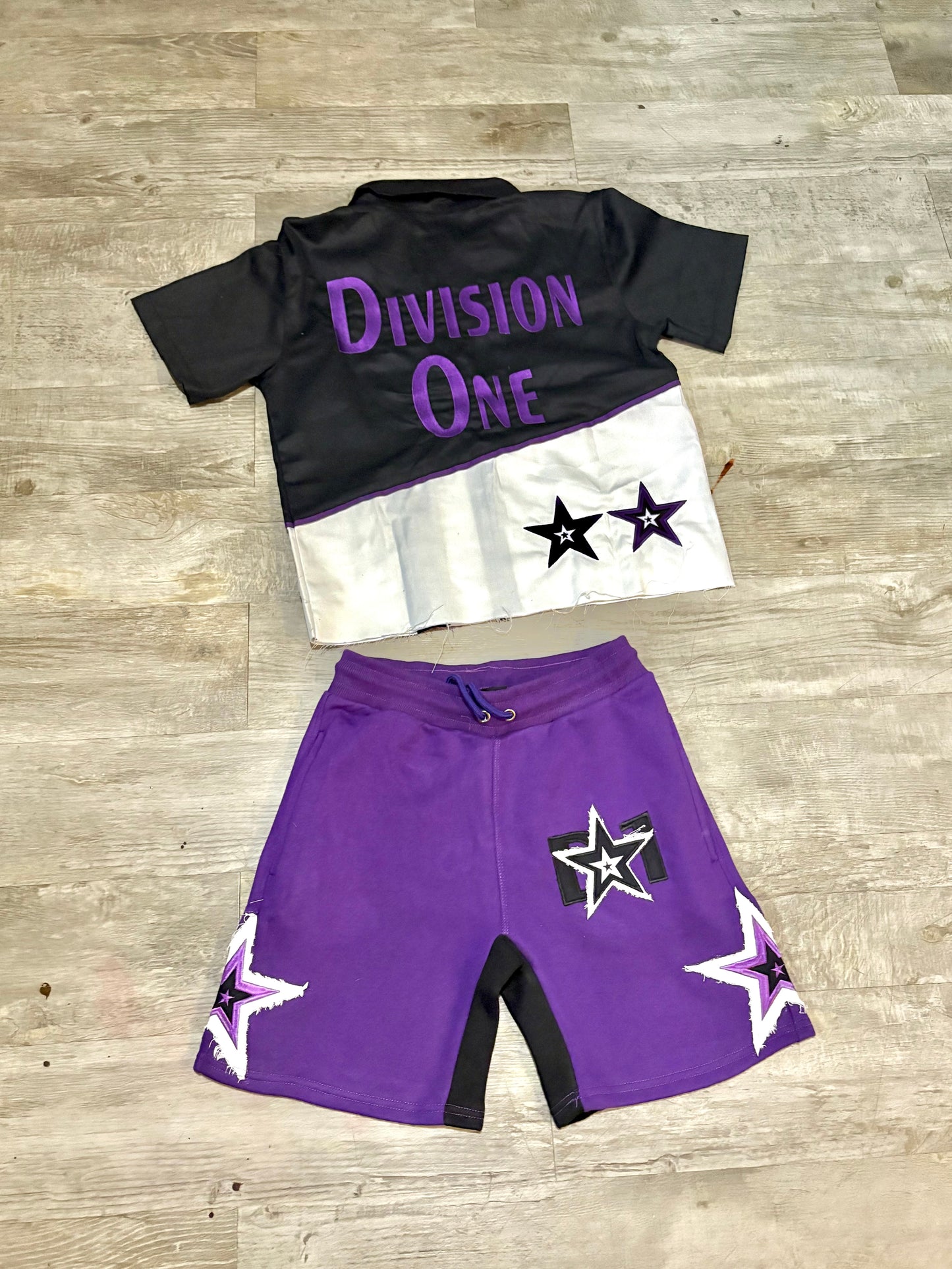 D1 shorts set
